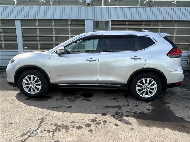 X-TRAIL HYBRID 4WD