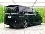 VOXY HYBRID