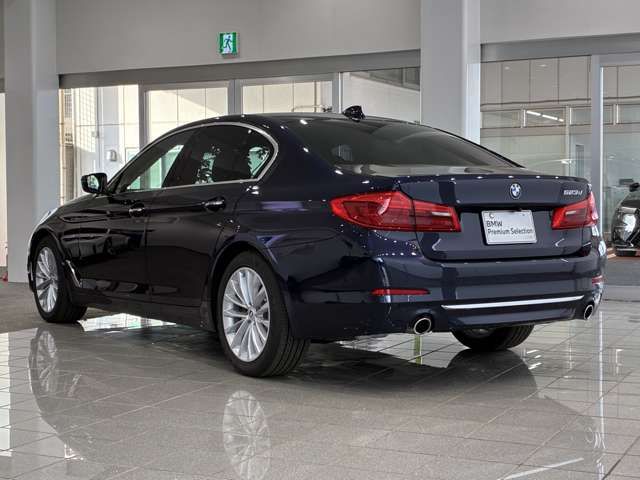 BMW 5 Series sedan