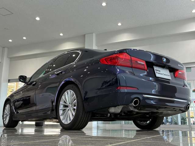 BMW 5 Series sedan