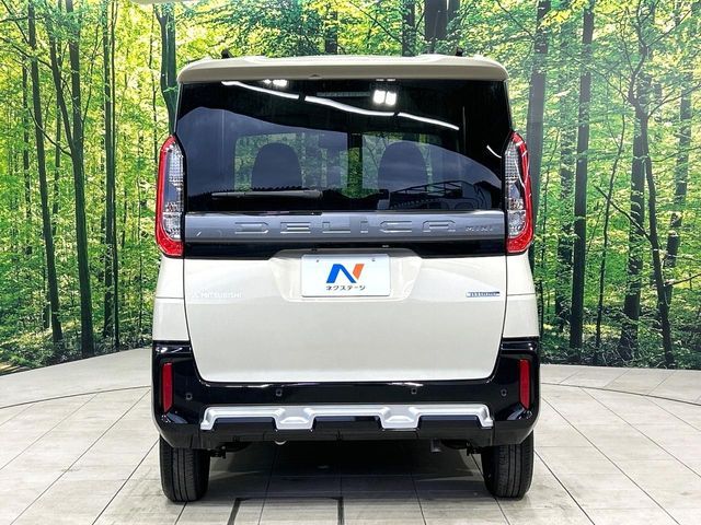 DELICA MINI