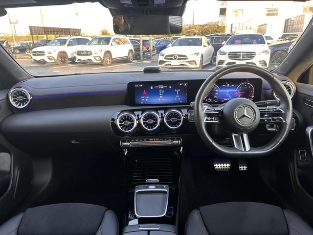 MERCEDES BENZ CLA Shooting Brake