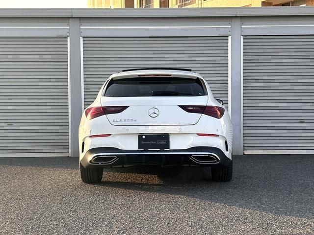 MERCEDES BENZ CLA Shooting Brake