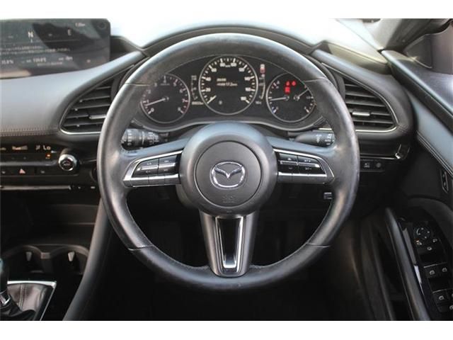 MAZDA3 FASTBACK