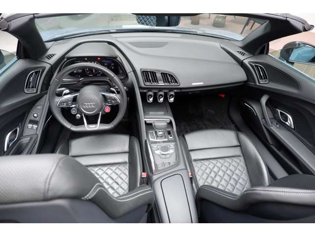 AUDI R8 Spyder