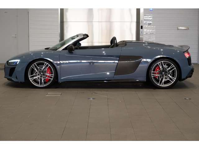 AUDI R8 Spyder