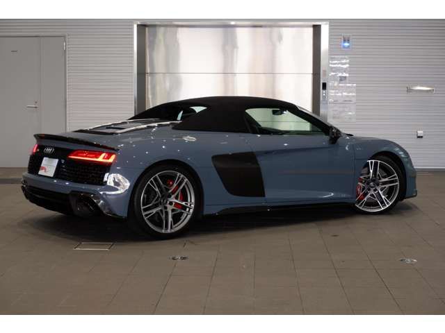 AUDI R8 Spyder