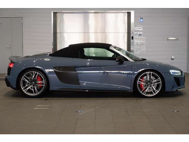 AUDI R8 Spyder