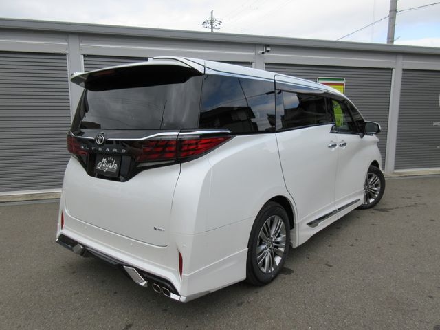 ALPHARD hybrid