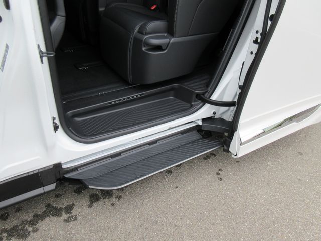 ALPHARD hybrid