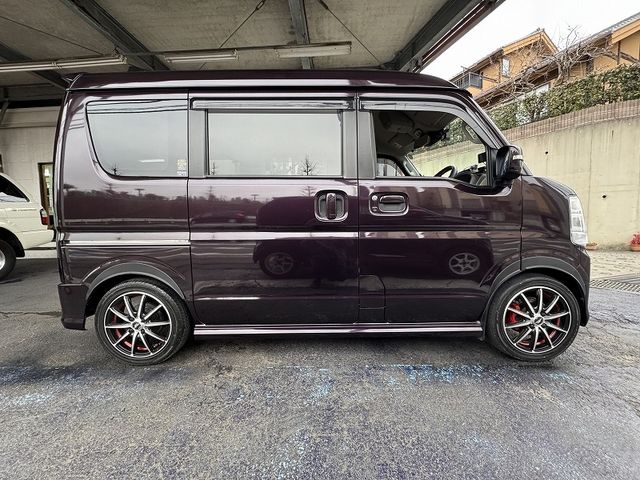 NV100 CLIPPER RIO 4WD