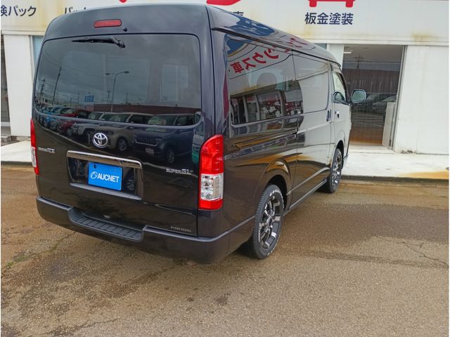 REGIUSACE van 4WD