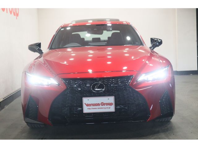 LEXUS IS300h