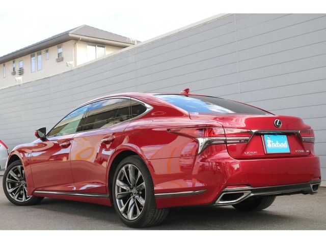 LEXUS LS500 4WD