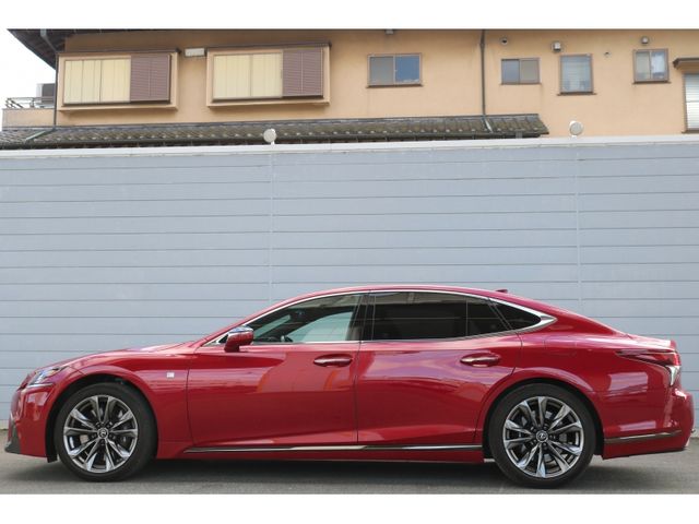 LEXUS LS500 4WD