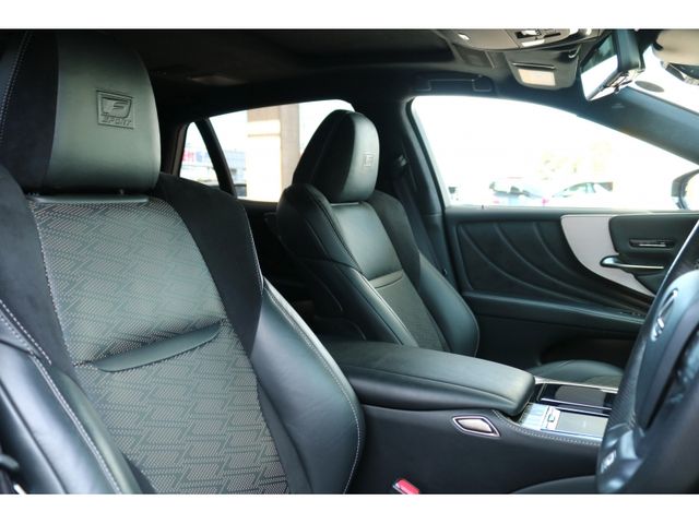 LEXUS LS500 4WD