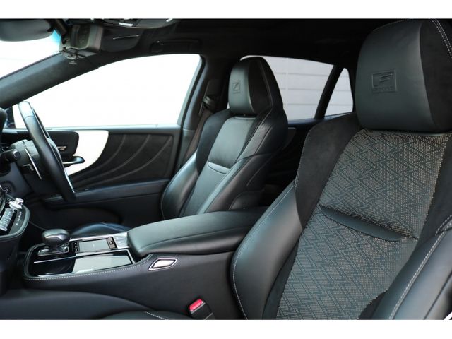 LEXUS LS500 4WD