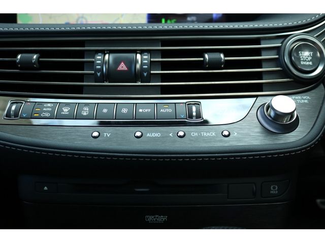 LEXUS LS500 4WD