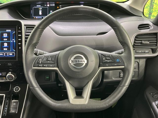 SERENA S-HYBRID 4WD