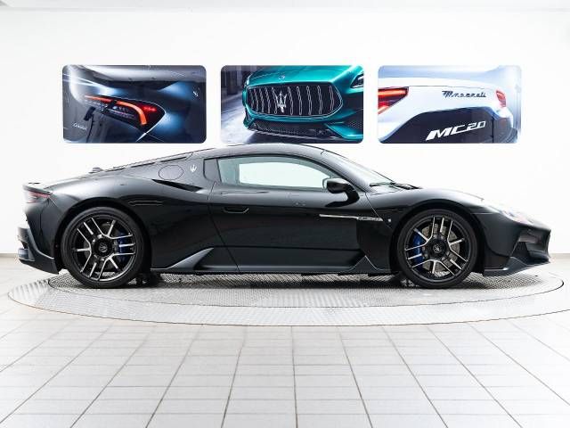 MASERATI MC20