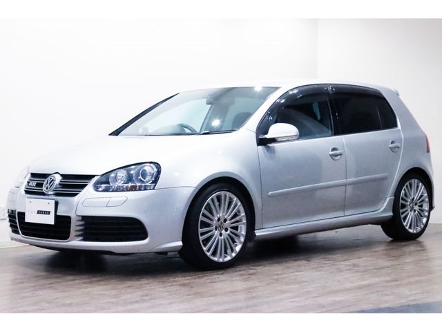 VOLKSWAGEN GOLF 4WD