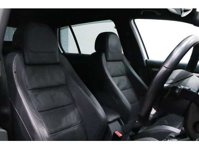 VOLKSWAGEN GOLF 4WD