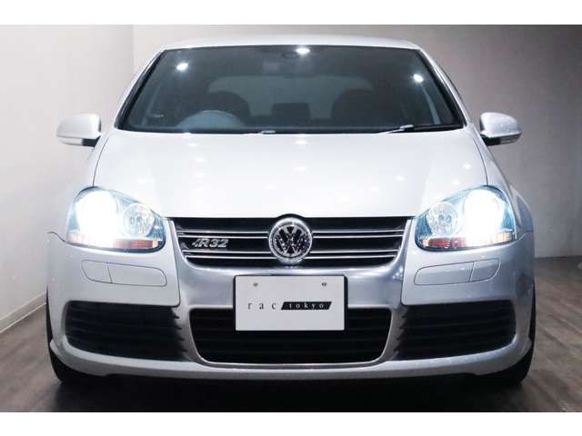 VOLKSWAGEN GOLF 4WD