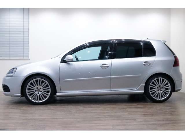 VOLKSWAGEN GOLF 4WD