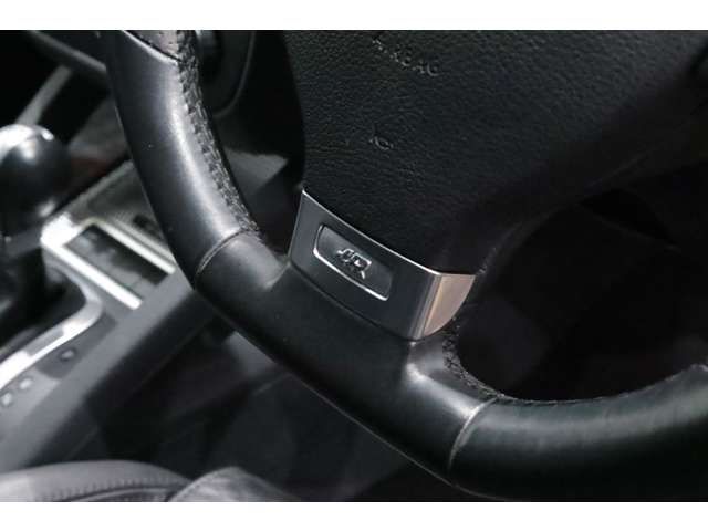 VOLKSWAGEN GOLF 4WD