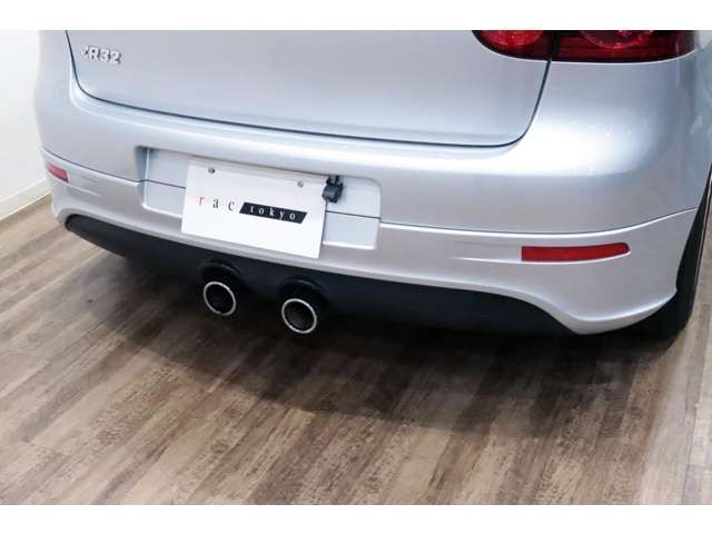 VOLKSWAGEN GOLF 4WD