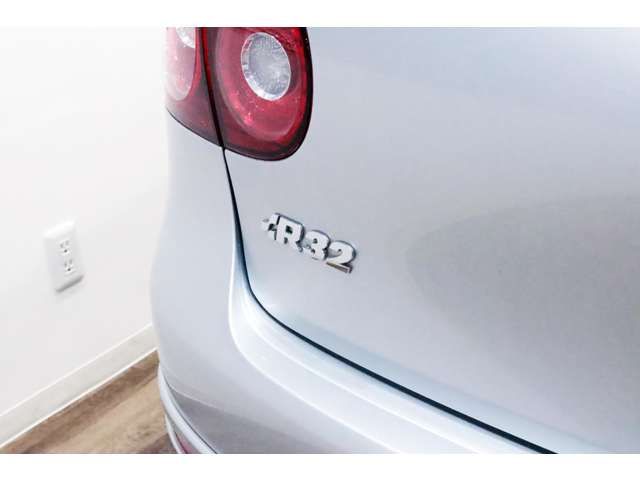 VOLKSWAGEN GOLF 4WD
