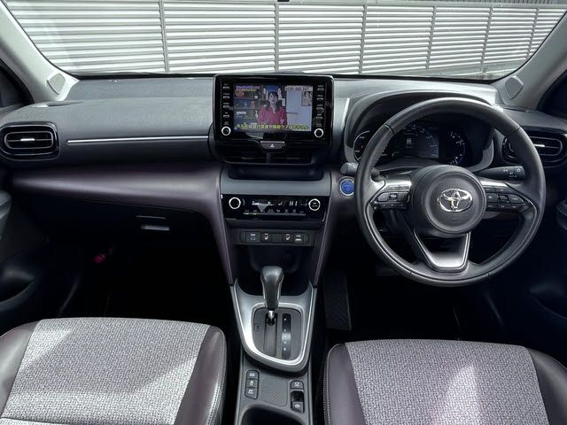 YARIS CROSS HYBRID
