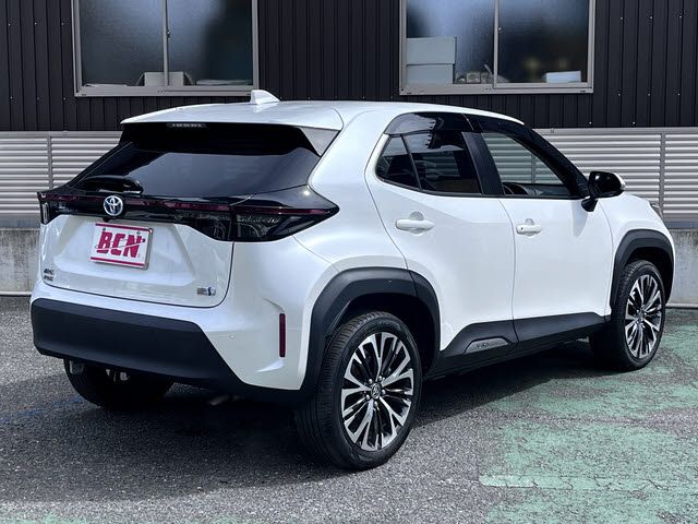 YARIS CROSS HYBRID