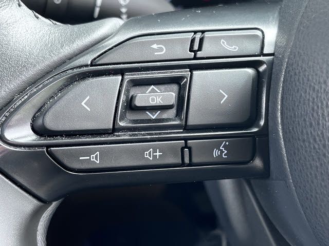 YARIS CROSS HYBRID