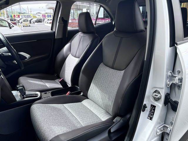 YARIS CROSS HYBRID