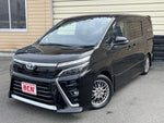 VOXY HYBRID