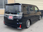 VOXY HYBRID