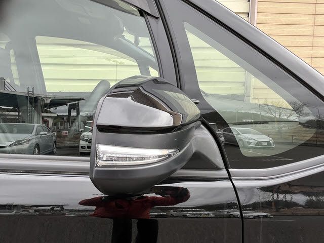 VOXY HYBRID