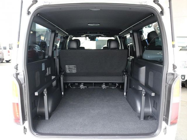 HIACE van 2WD