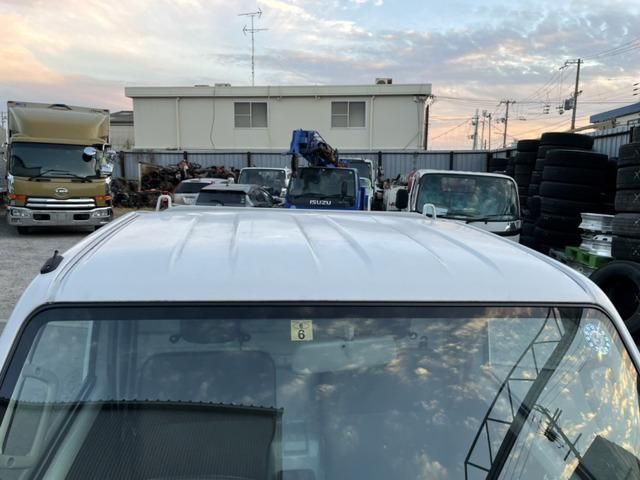 CLIPPER truck