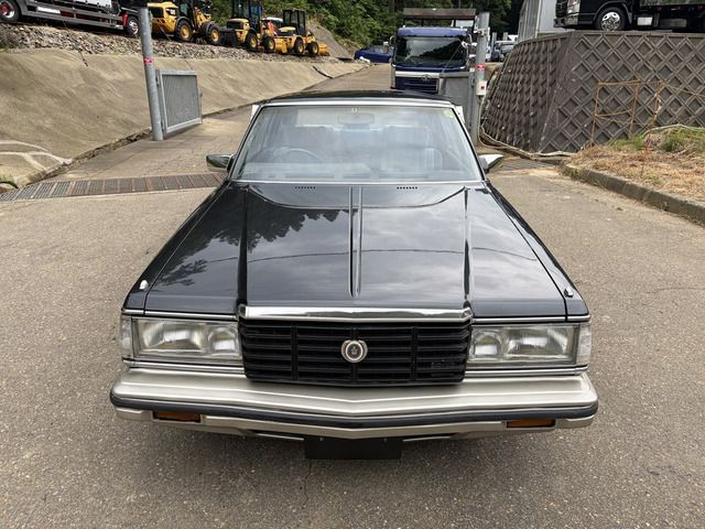 CROWN 2Dr Hard Top