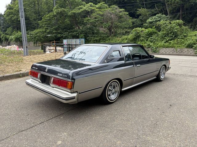 CROWN 2Dr Hard Top