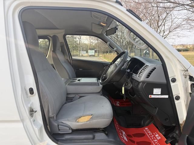HIACE van 4WD