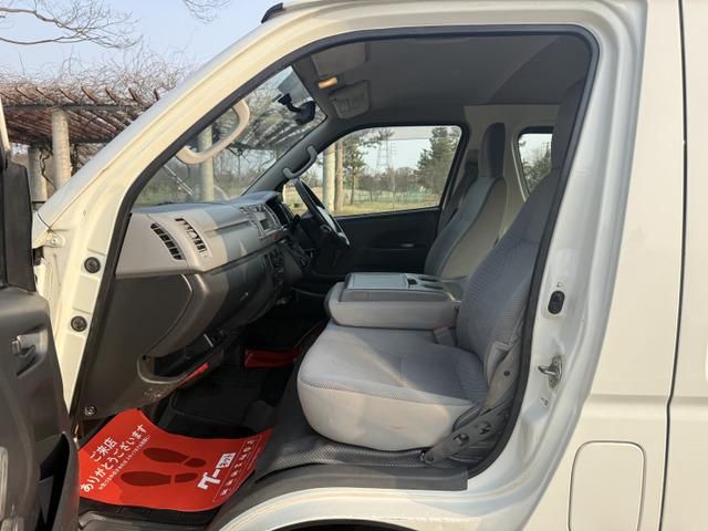 HIACE van 4WD