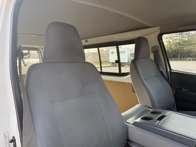 HIACE van 4WD