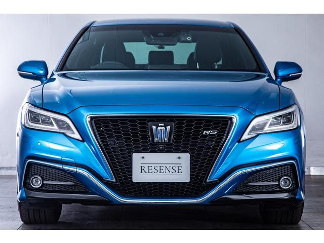 CROWN sedan hybrid