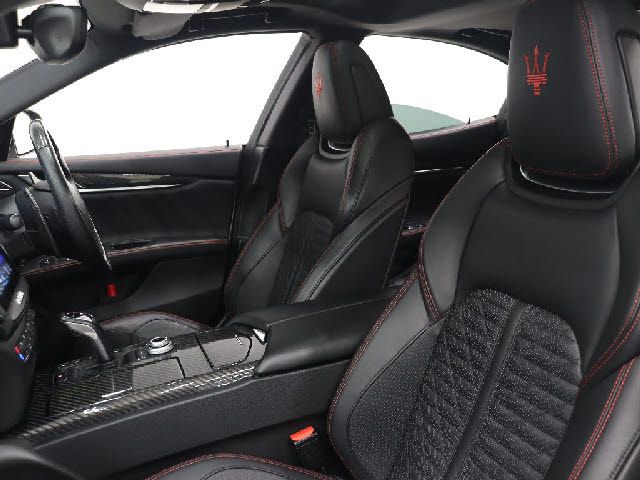 MASERATI GHIBLI Sedan
