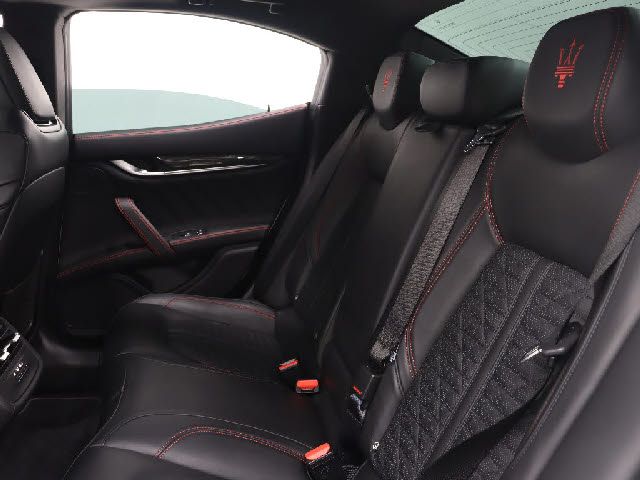 MASERATI GHIBLI Sedan