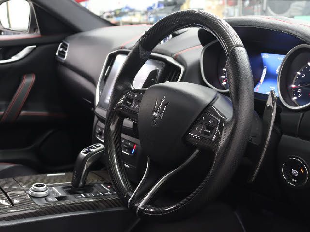 MASERATI GHIBLI Sedan