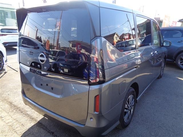 SERENA  WG 4WD
